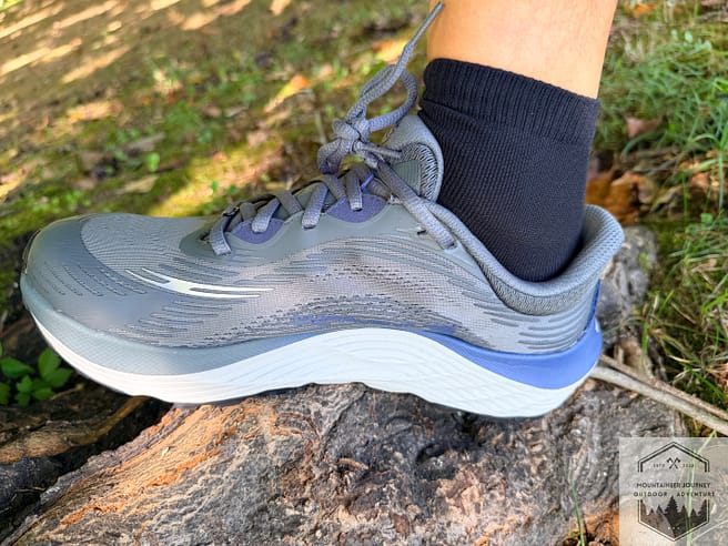 Side view of the stack height on the shoes