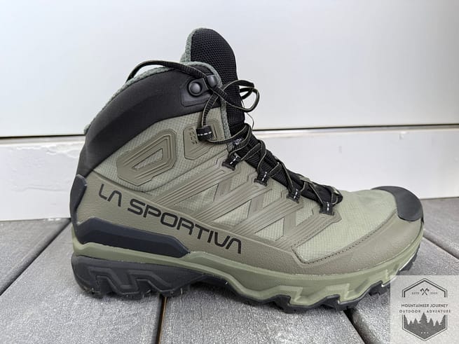 Entire view of Ultra Raptor 3 Boots