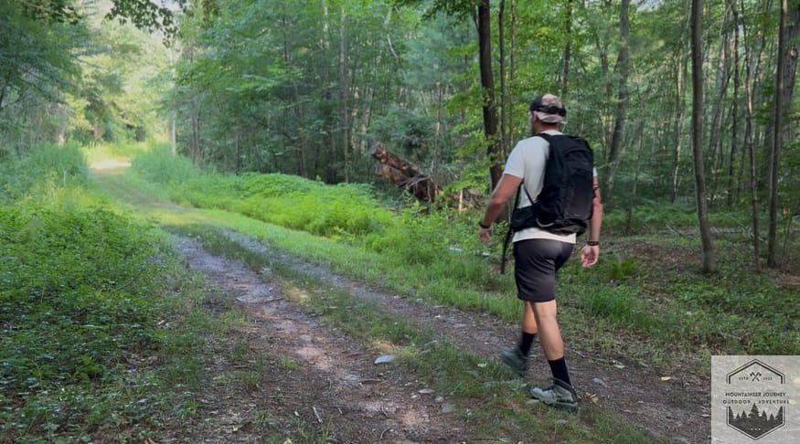 Testing Ultra Raptor 3 on mixed gravel/dirt trail. The ankle stability is top-notch