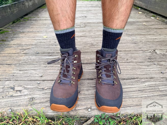 Front toe bumper and rubber rand reaching across timberland mt. maddsen 2.0.