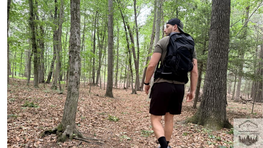 Testing Apple Watch Ultra 3 during hike. The battery will only last you one to two days at most.