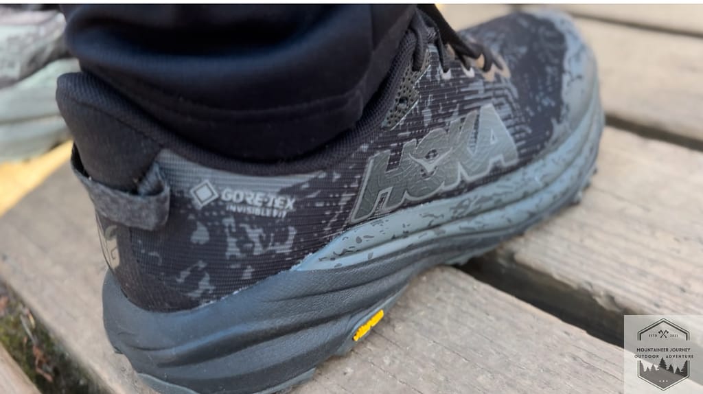 Heel view of the speedgoat