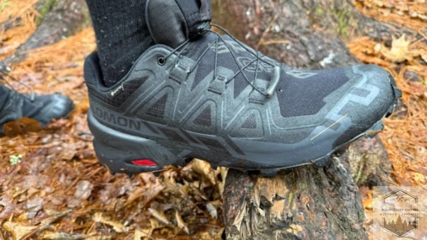 blog-img-1744747947266 bjective field test of the Salomon Speedcross 6 impact protection, assessing the compression and rebound of the 32mm heel stack on high-impact trail descents.