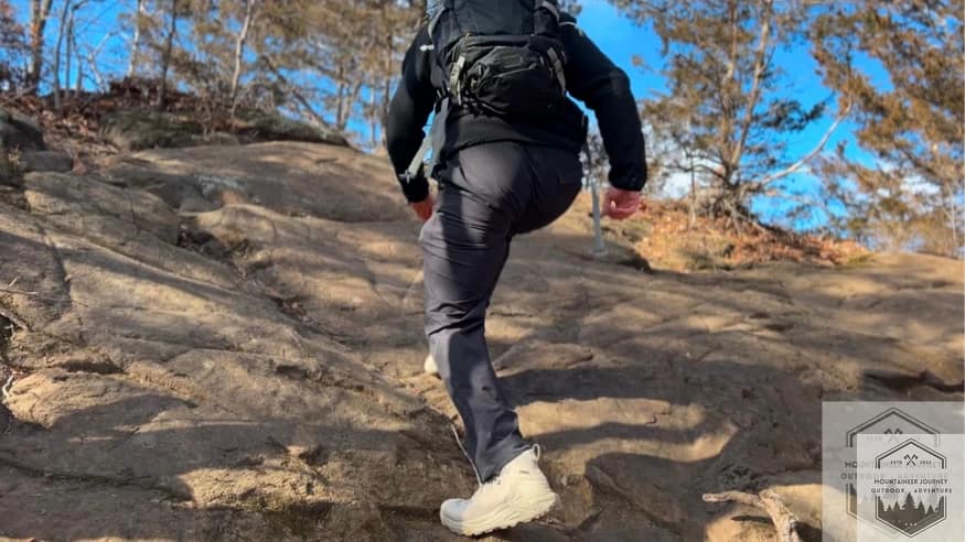 Testing the traction of the Kaha 3 while holding an edge on the trail