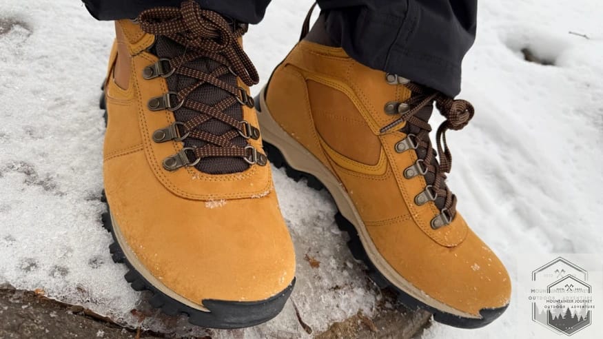 Timberland Mt Maddsen holding grip on a rock showcasing the stability