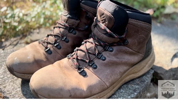 blog-img-1718996797707 Action shot of columbia newton ridge boots