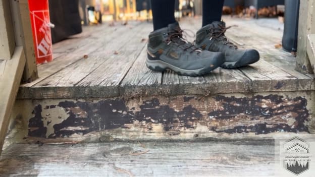 Keen Targhee III on a deck