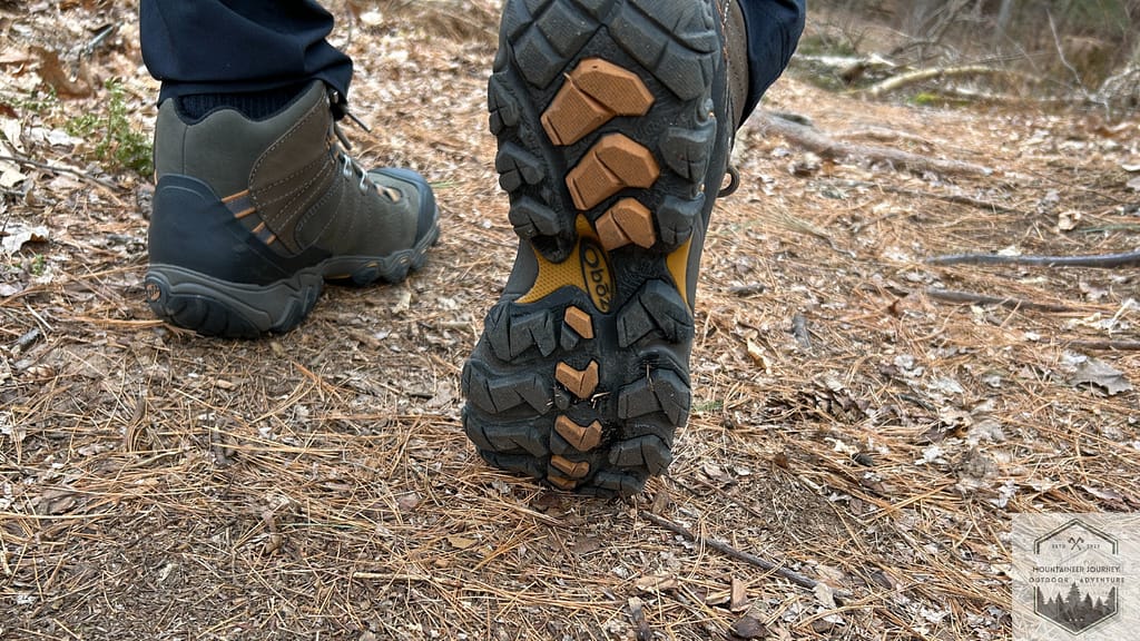 View of the Oboz bridger mid sole, excellent traction on trail