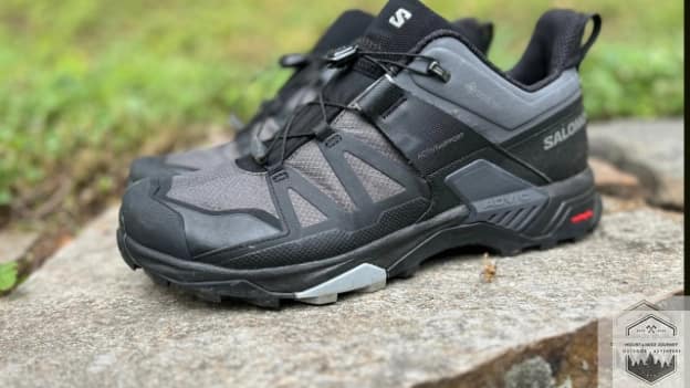 blog-img-1735057117124 salomon x ultra 4 next to eachother