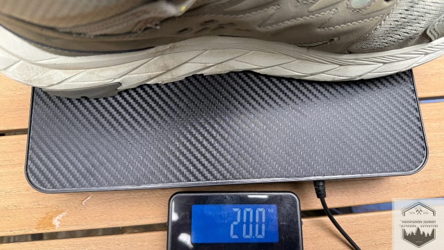 the anacapa breeze mid weighing in at 20 ounces on our scale