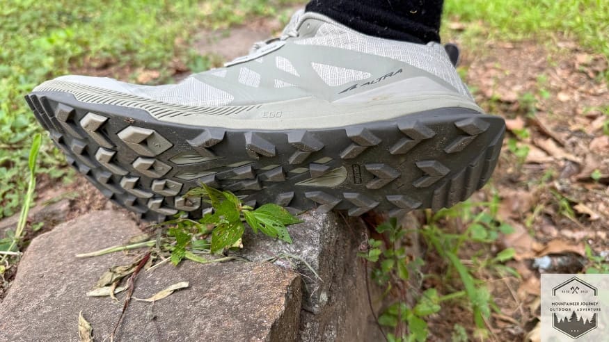 outsole of the lone peak 8