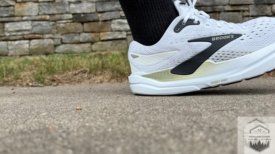 Ghost Max 3 testing heel compression on concrete