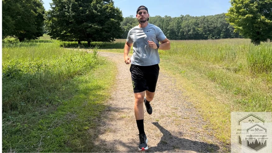 Running on mixed gravel/dirt path