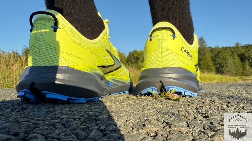 heel view of the 19's