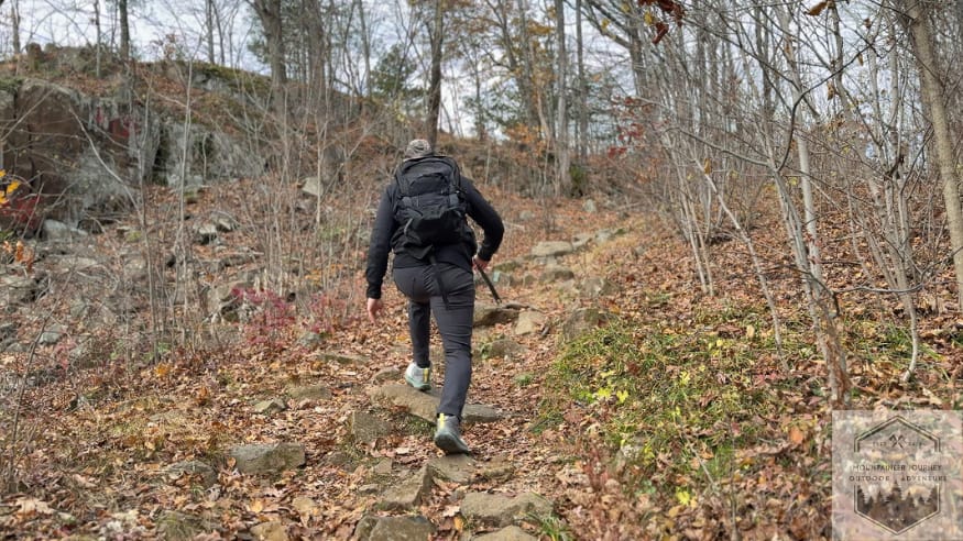 Testing out Vivoactive 6 on inclined hike