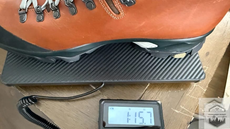 Zamberlan Vios weighing 1 pd 15 oz on our scale