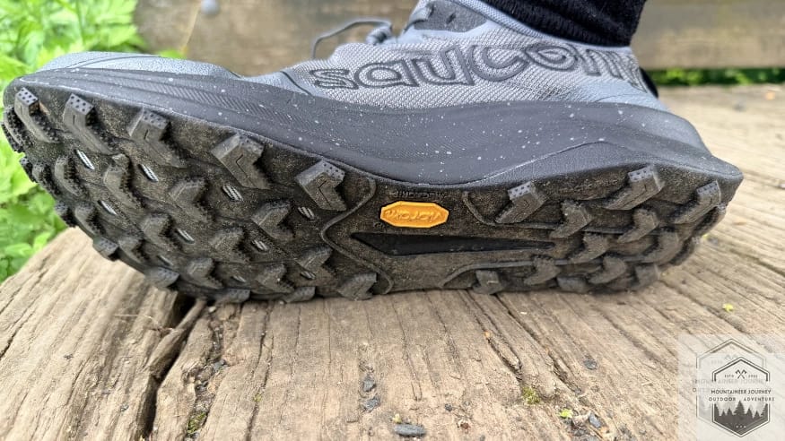 Vibram outsole on Peregrine 16 with reverse lugs in heel