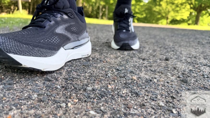 Testing step-in comfort over uneven gravel