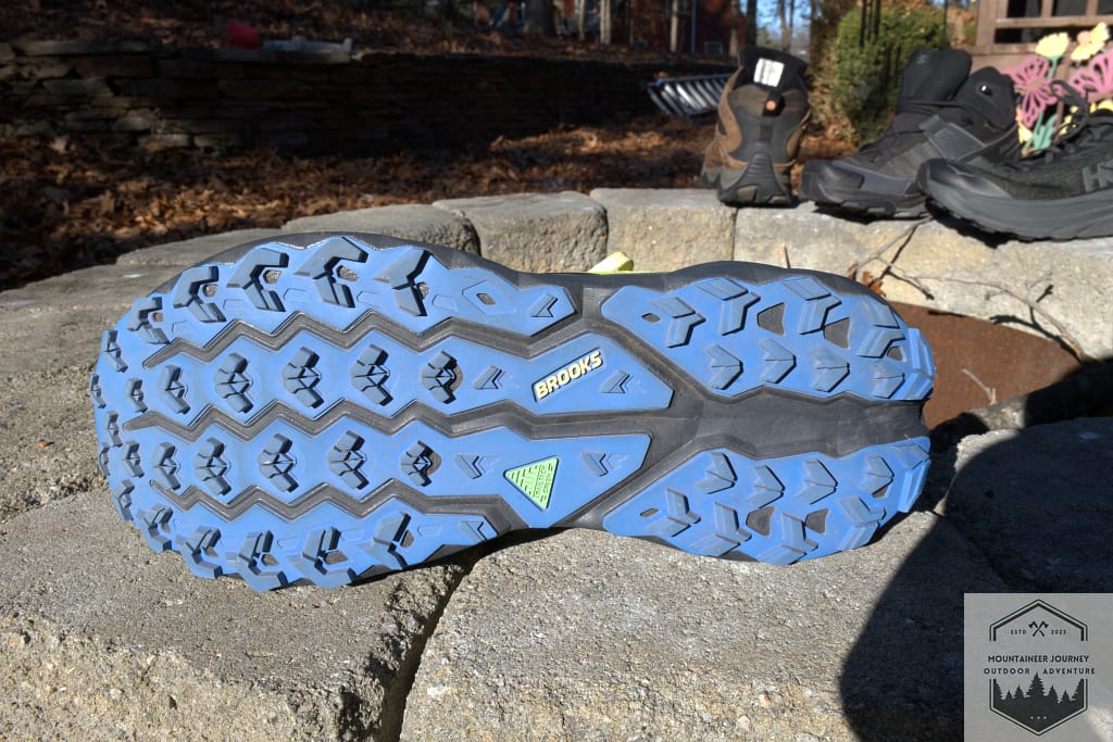 View of the Cascadia 19's outsole after 100 miles of testing. No significant wear or compression