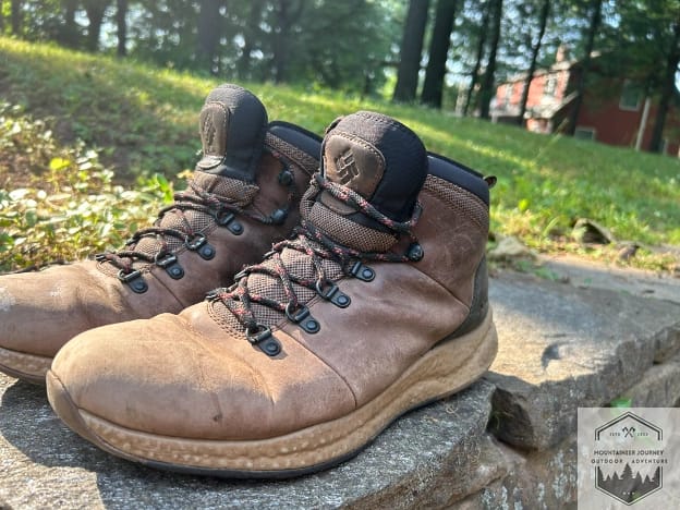 blog-img-1718995401803 boots on the wall after a hike