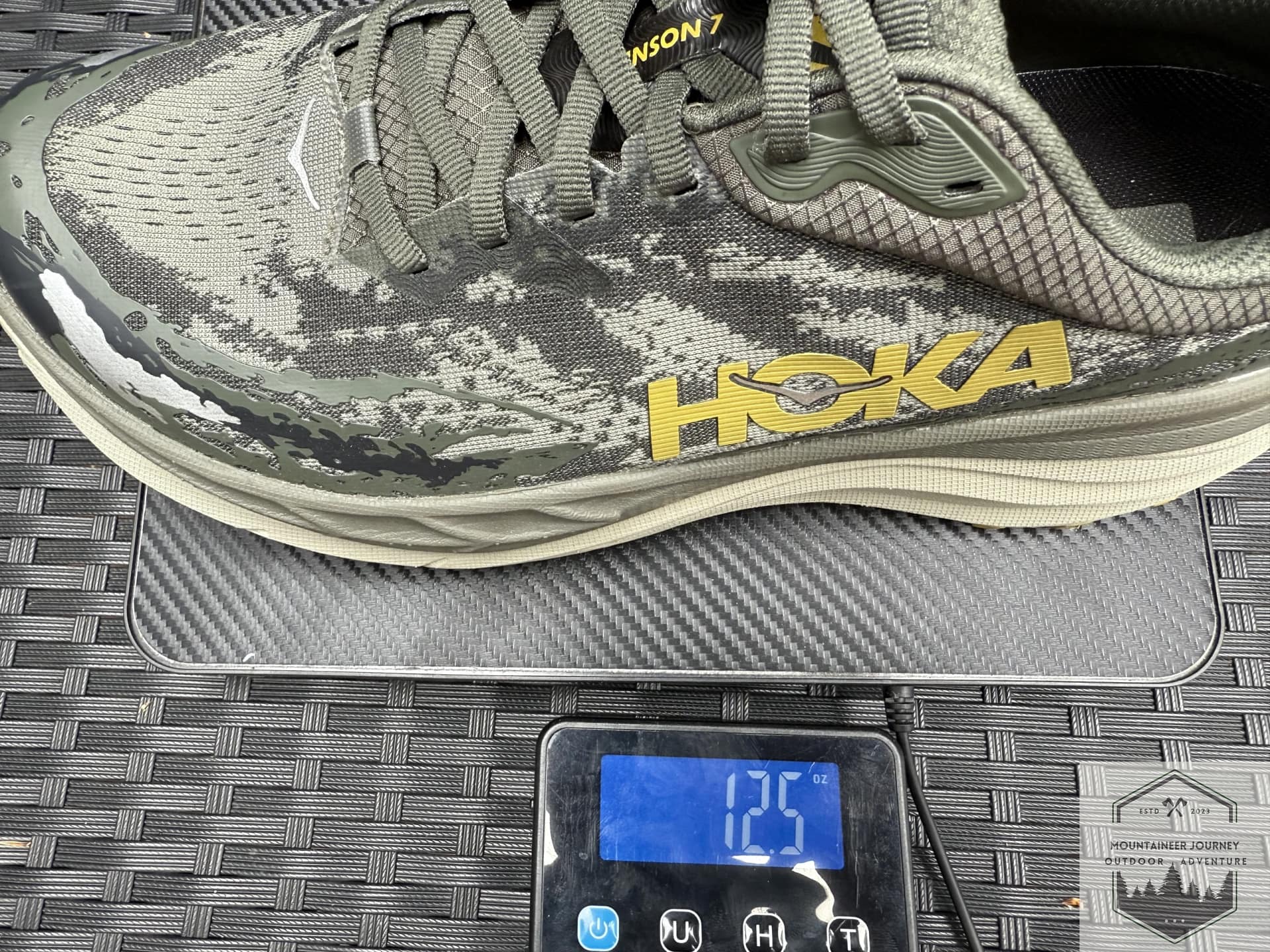 weighing the stinson 7 on our scale at 12.5 ounces per shoe