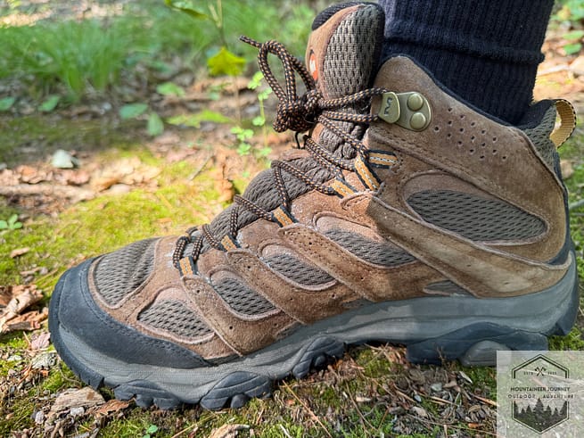 View of the Moab 3 on the trail after 300 miles and 3 years of use. The outsole has not bottomed out, and the upper has held up extremely well.