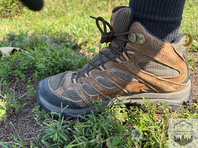 Merrell Moab 3 side view of the integrated mesh with traditionally stitched leather
