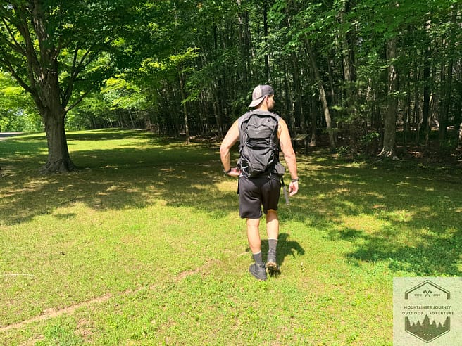 Testing Forerunner 170 during hiking. We found that the single-band GPS is not accurate in dense forest conditions.