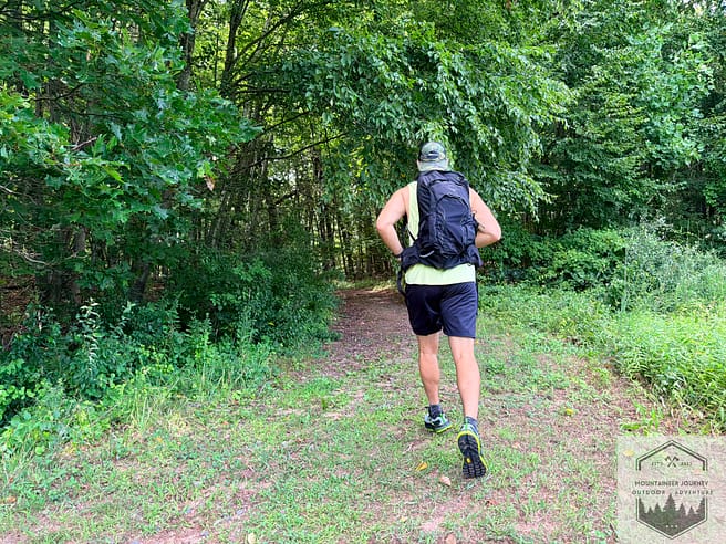 Running up travel in the Cascadia 20: the flexibility of the forefoot helped drive my foot forward while maintaining stability in the heel of the shoe.