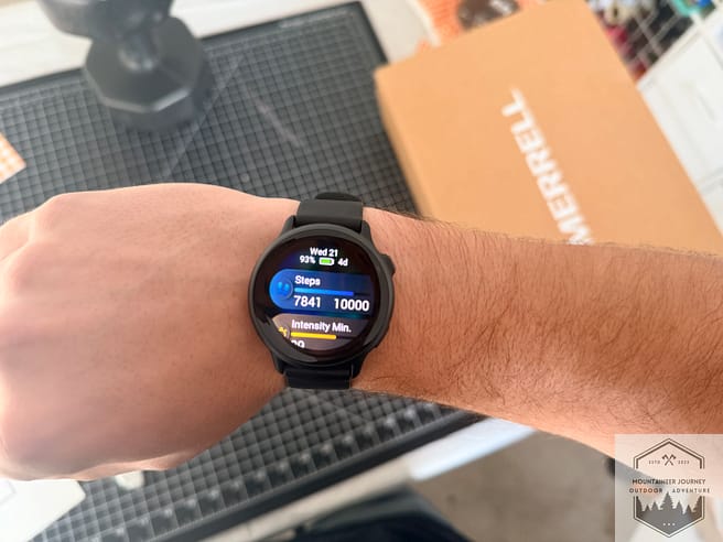 Vivoactive 6 glances screen showing steps per day
