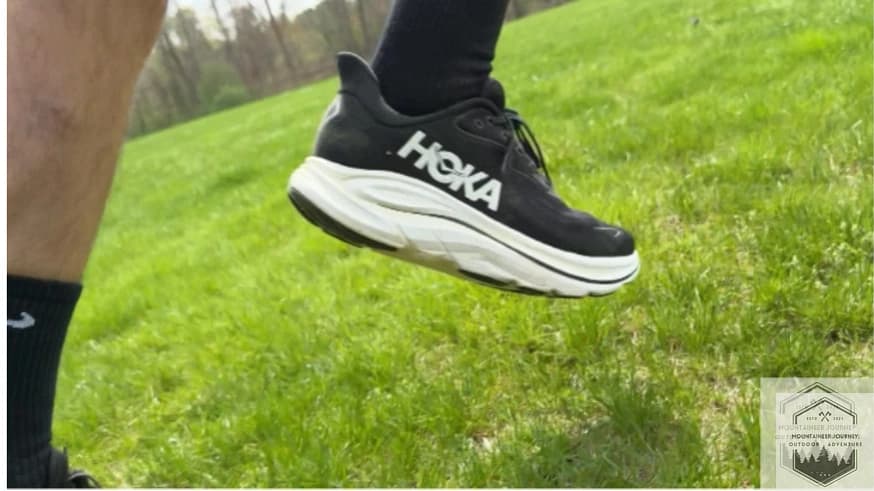 blog-img-1745866280815 Mid-stride action shot of Hoka Clifton 10 demonstrating smooth heel-to-toe transition and gait mechanics.