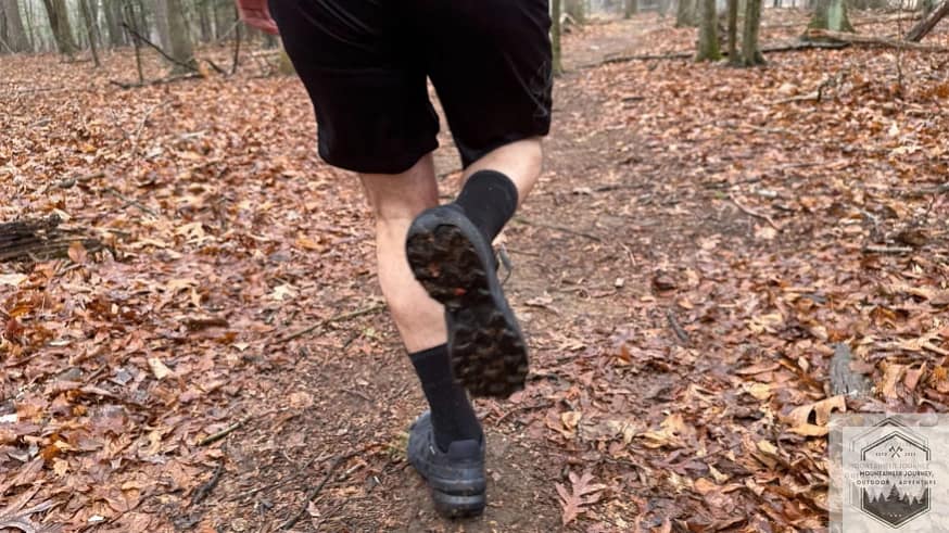 Running on a muddy trail with the Speedcross 6, testing the traction