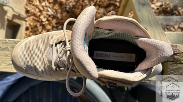 blog-img-1732997225767 example of a hiking sock liner in the hoka anacapa 2