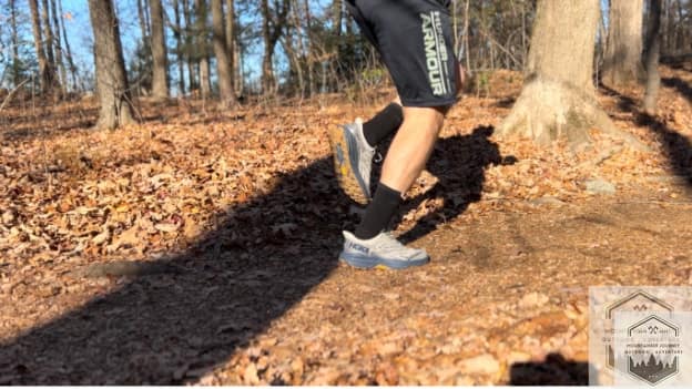 blog-img-1732997093028 example of wearing merino wool hiking socks on the trail