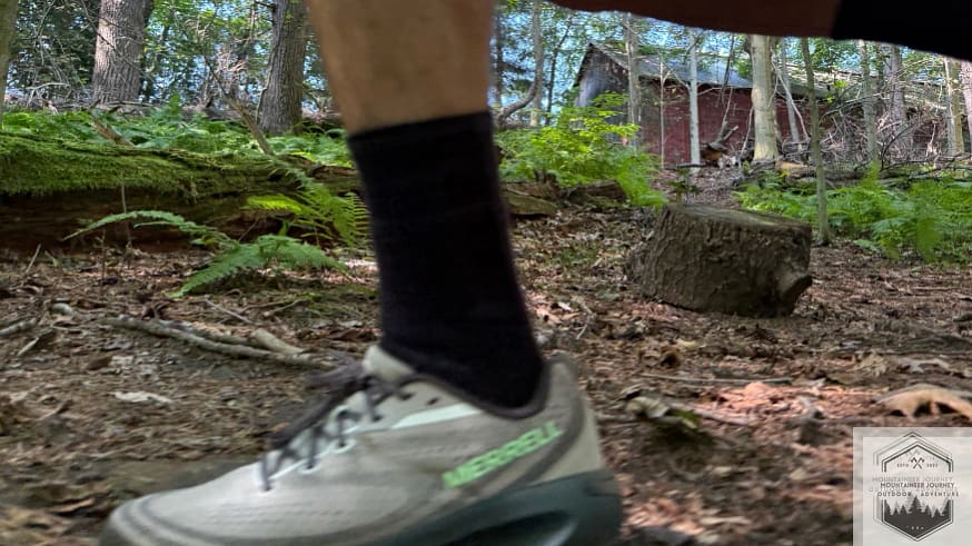 Running on leaf covered trails