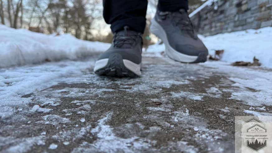 Walking on ice with the transport 2 during testing