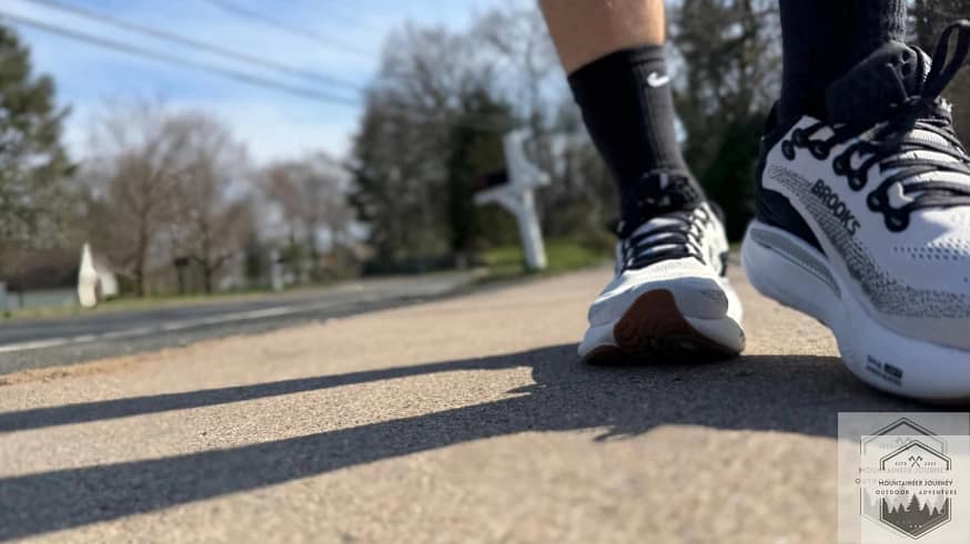 Adrenaline 25 GTS resisting my over-pronation during testing