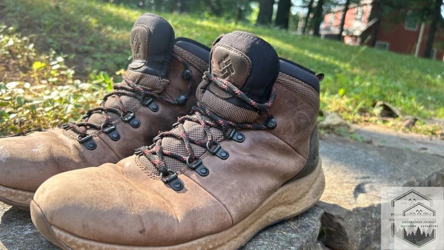 Side view Of the Columbia Newton Ridge highliting the Omni Grip Outsole