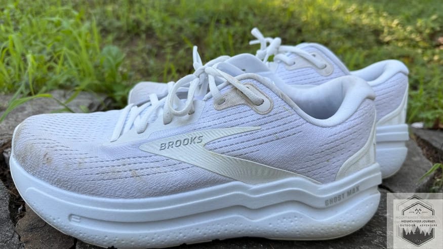 side view of the brooks ghost max 2 on a stone wall
