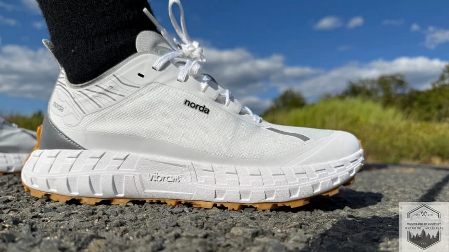 Dyneema upper on the Norda 001
