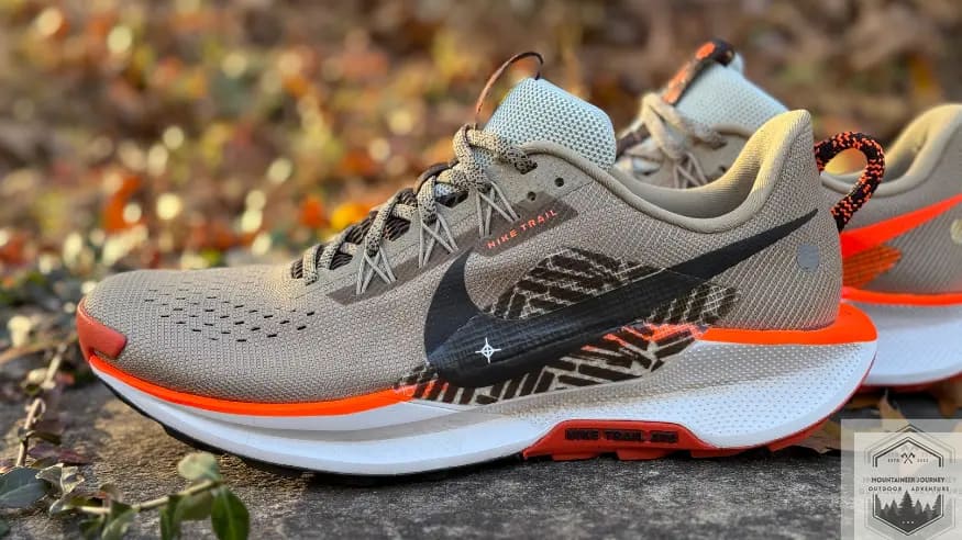 Side view of the Nike Pegasus Trail 5