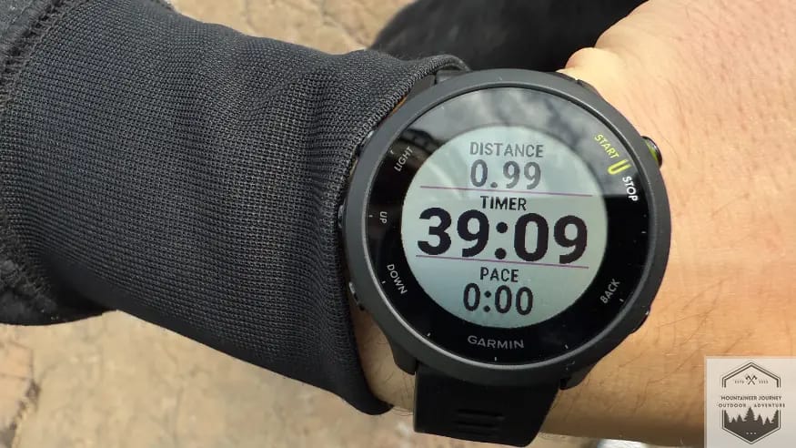 View of full watch face on Garmin Forerunner 55.