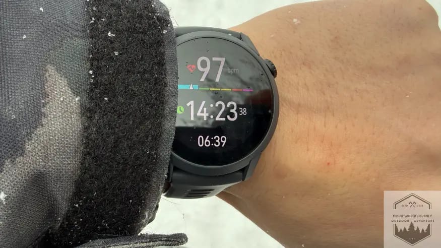 View of COROS Pace 4 watch face
