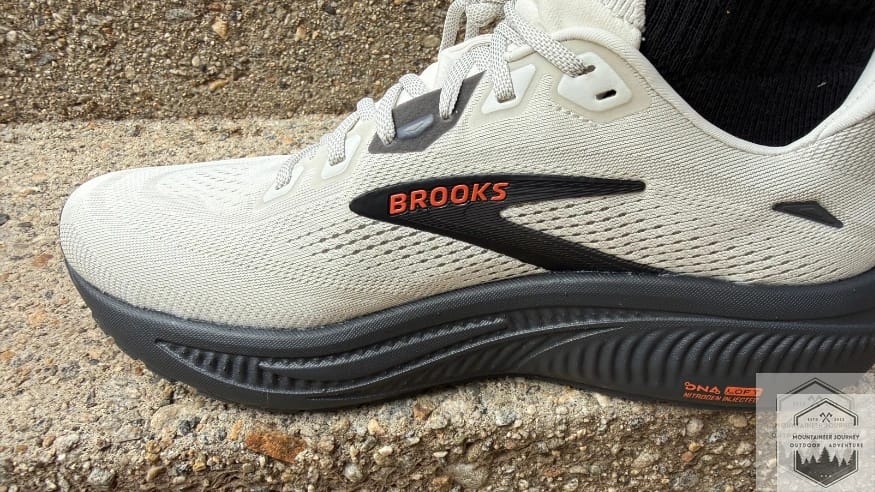 Brooks Ghost 18