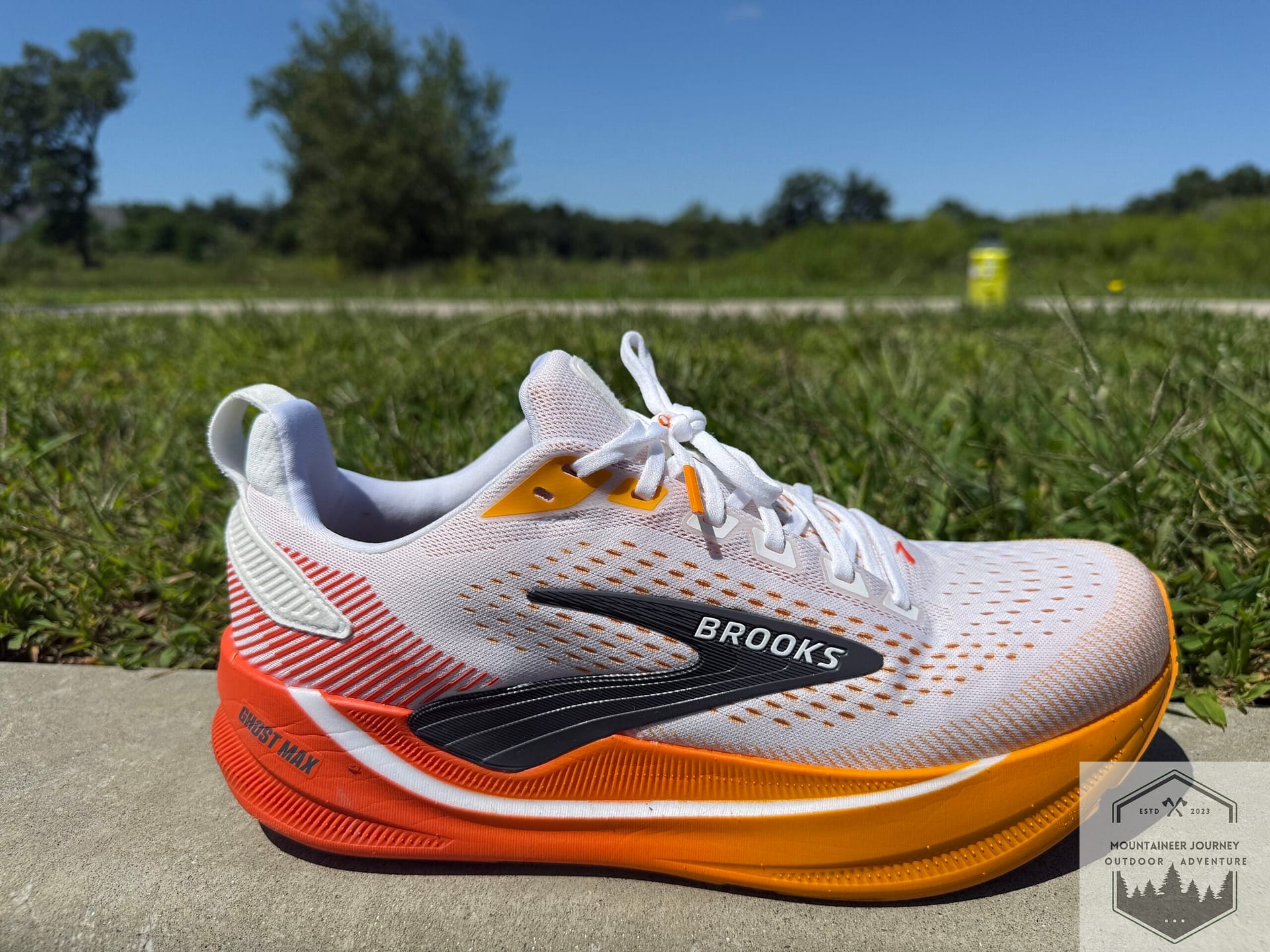 Brooks Ghost Max 4